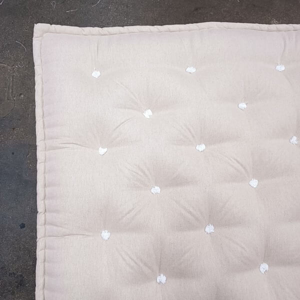 matelas-laine-mouton-bisone Matelas en Laine sur mesure Le Briand