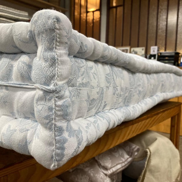 matelas-laine-sur-mesure-coin matelas de laine & sommier tapissier | Les ateliers Le Briand