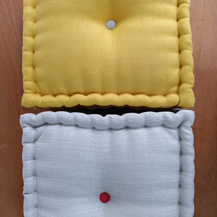 Custom tufted upholstered cushion Custom tufted upholstered cushion