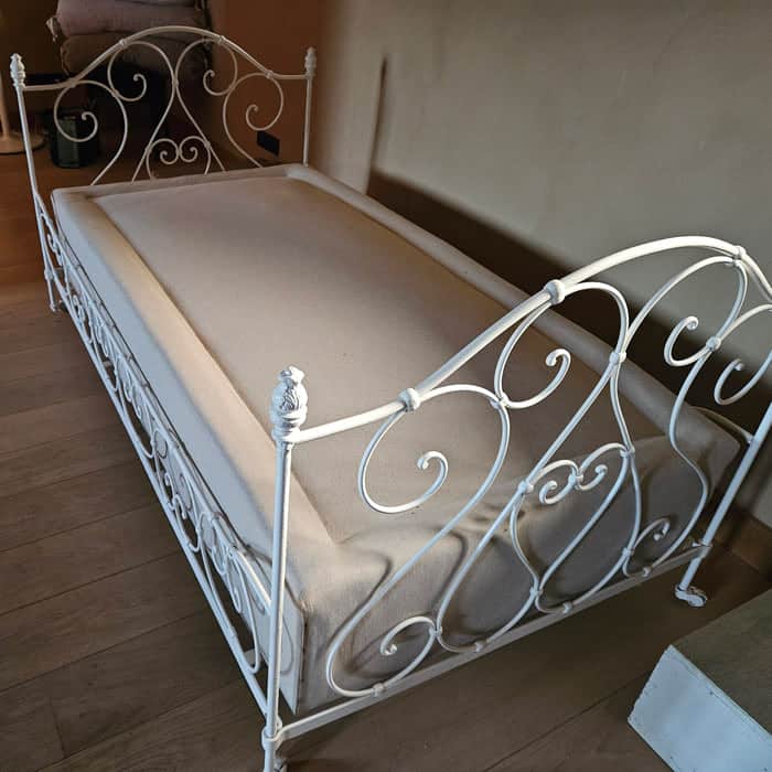 Custom bed base