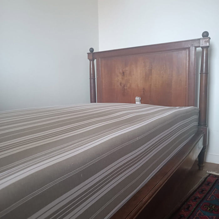 Box spring for an antique bed