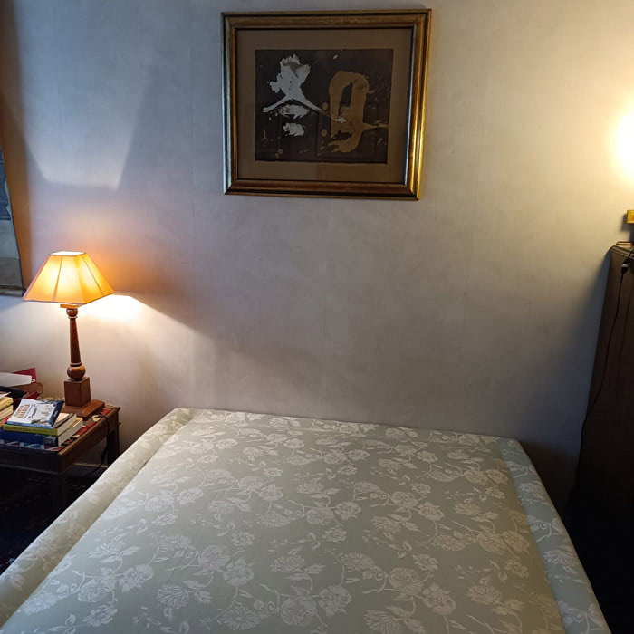 Box spring made-to-measure box spring for an antique bed