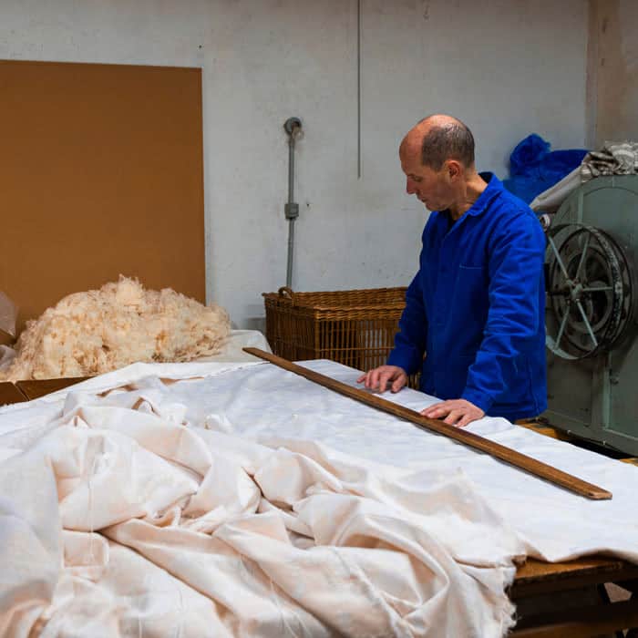 fabricant-de-banquette-sur-mesure matelas de laine & sommier tapissier | Les ateliers Le Briand