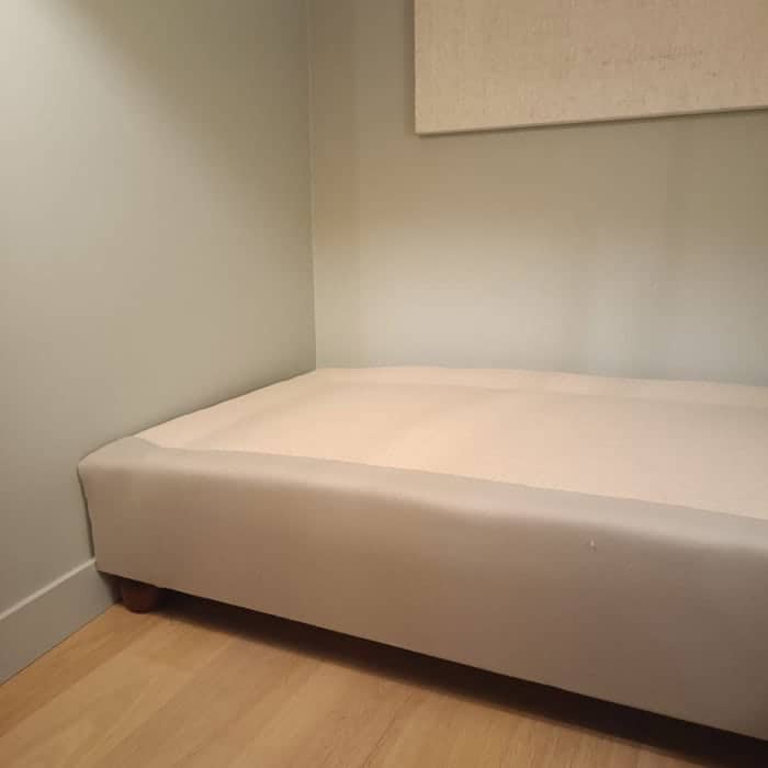 Antique box spring wool mattress & box spring | Les ateliers Le Briand