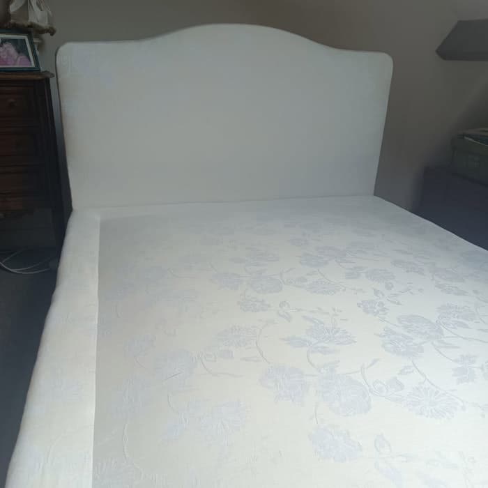 tete-de-lit-bois-sur-mesure matelas de laine & sommier tapissier | Les ateliers Le Briand
